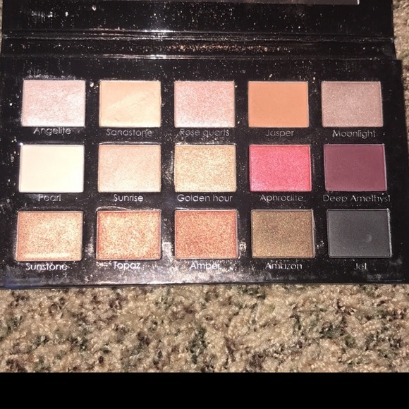 Ruby May Cosmetics Kaleidoscope Palette - Picture 1 of 3